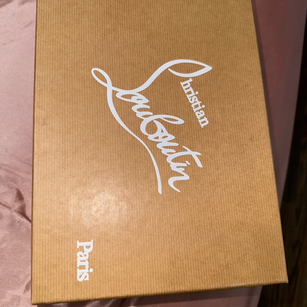 Nude So Kate Christian louboutin heels - Picture 9 of 13